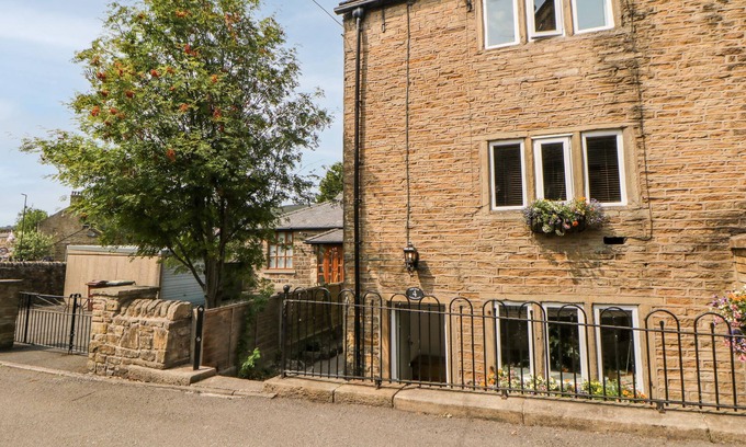 Hayfield Cottage | The Old Cobblers
