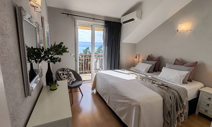 Stanici House | The olive trees haus with spectacular landscapes,sea and mountains views.