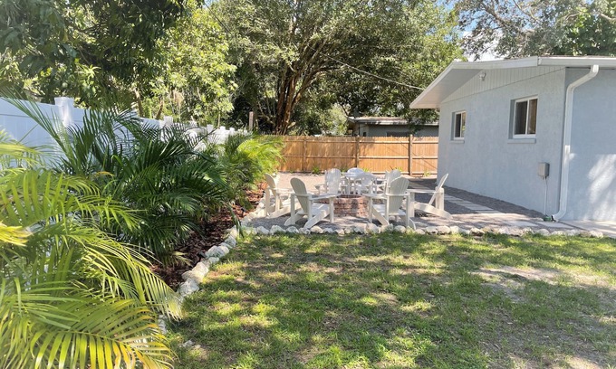 Alta Vista Villa | The Olive Turtle - Comfort near Downtown Sarasota and Siesta Key Beach