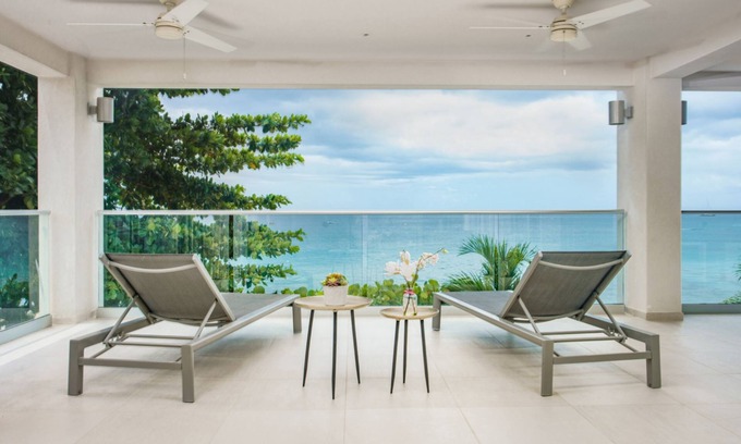 Old Trees Bay Condo | The One at The Saint James by Blue Sky Luxury
