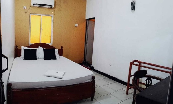 Mount Lavinia House | The Options Beach Guest House