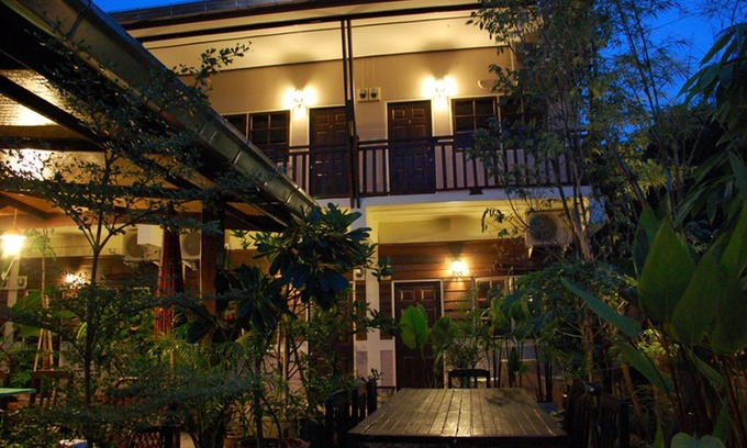 Nai Mueang House | The Outside Inn