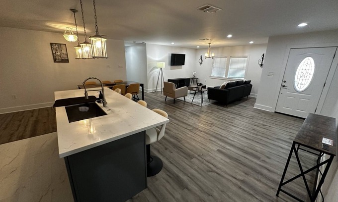 Paradis House | The Paradise Of Rest Suite B