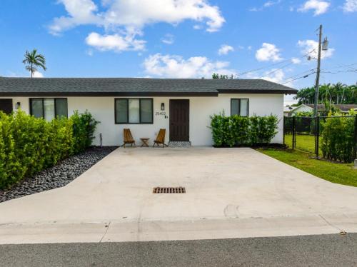 Homestead House | The Pass-Through 2 Brand New Modern Villa