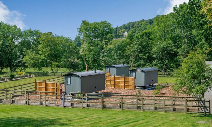 Langcliffe Cottage | The peaceful position surrounded by stunning countryside and beautiful walks.
