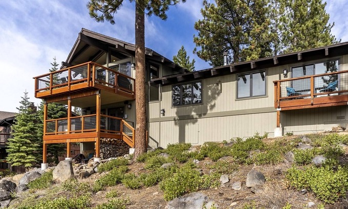 Lake Forest House | The Pear House by Tahoe Mountain Properties