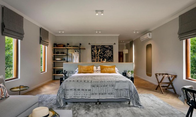 Greater Johannesburg Metropolitan Area Hotel | The Peech Hotel