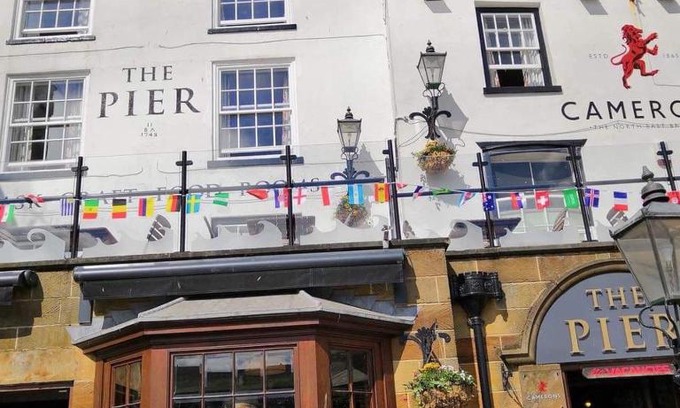 Whitby Bed & Breakfast | The Pier Inn