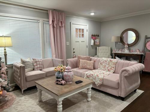 Jefferson Park House | The Pink Retreat ATL