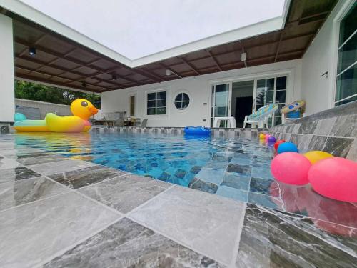 Khon Kaen Villa | The pool villa privacy chomdao khonkaen
