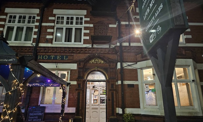 Nantwich Bed & Breakfast | The Railway Hotel