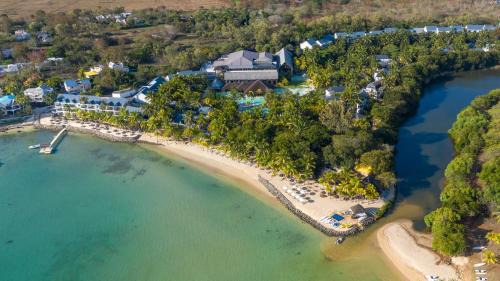 Balaclava Resort | The Ravenala Attitude