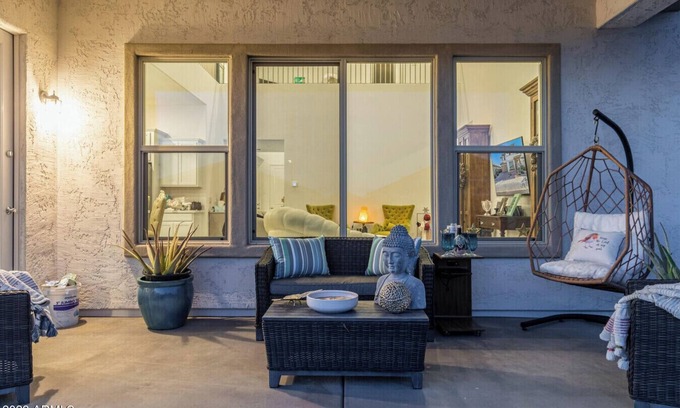 Buckeye House | The Residence on Avalon - A Corporate Retreat and Customized Stay!