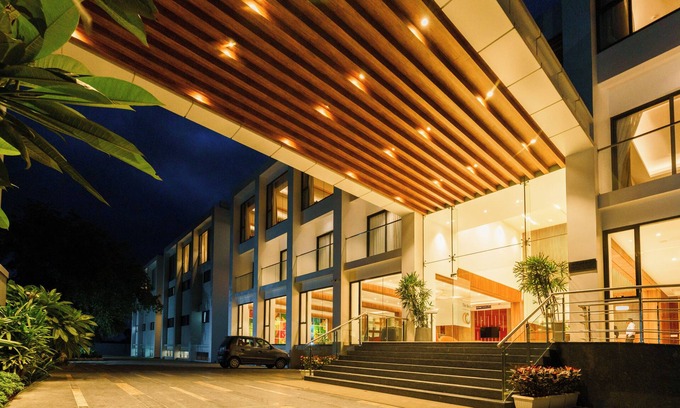 Yelahanka Hotel | The residences at CSE