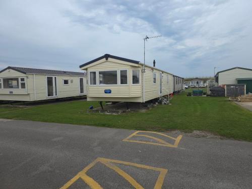 Prestatyn Other | The Retreat Lido Beach - Lido Beach Prestatyn