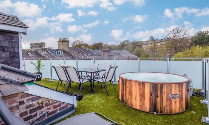 Buxton Apartment | The Rooftop