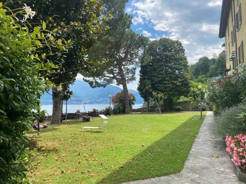 Vignola Apartment | The Rose - Apartment Front lake