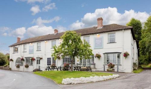 Ashbury Hotel | The Rose & Crown, Ashbury