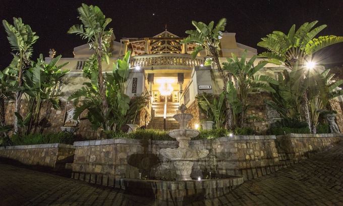 Ohrigstad Bed & Breakfast | The Royal Palm Bed & Breakfast