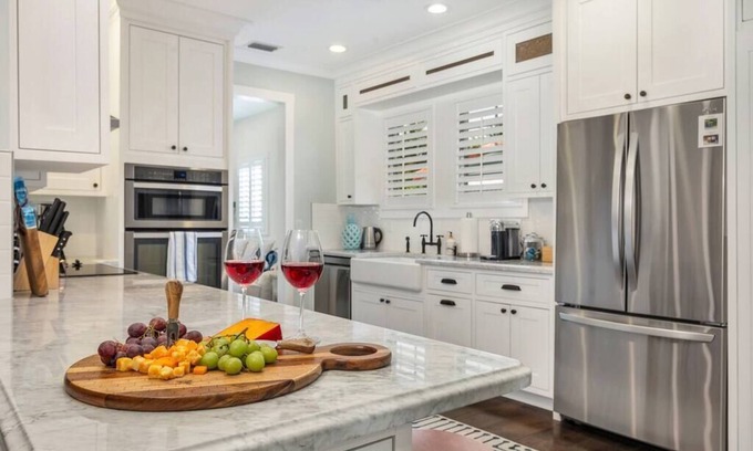 Bel Air House | The Royal Palms Estate