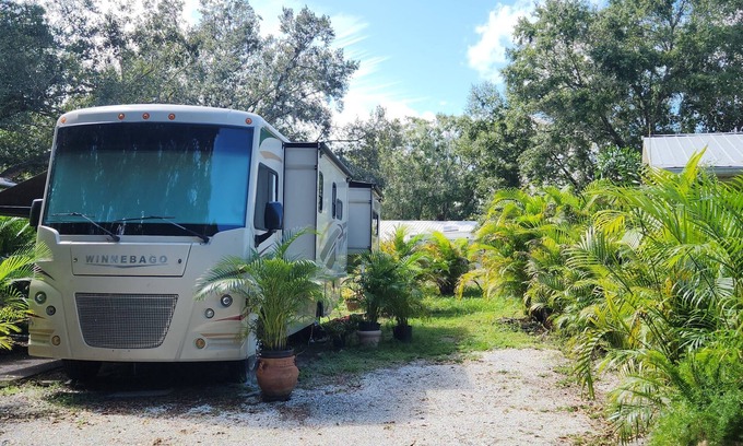 Parrish House | The RV Experience Bradenton/Parrish/Lakewood Ranch