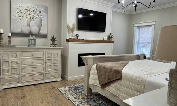 Low Moor Apartment | The Sagewood Retreat- Room #4 Private Suite