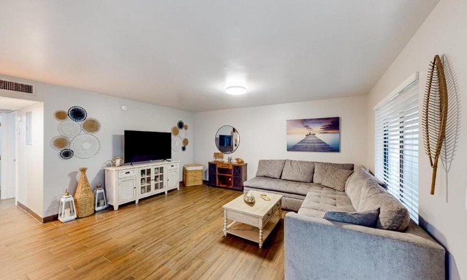 Singer Island Apartment | The Sailor's Perch, Unit 2