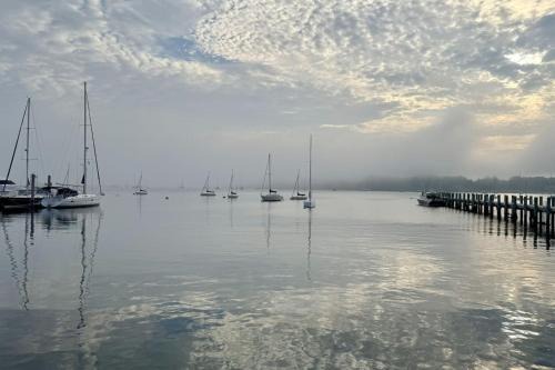 Stonington Apartment | The Seafarers Stay A Nautically Themed 3BR Flat in Stonington Borough