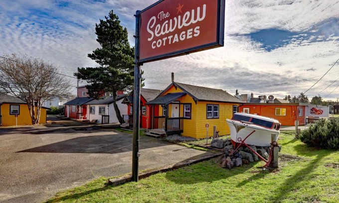 Seaview Hotel | The Seaview Cottages