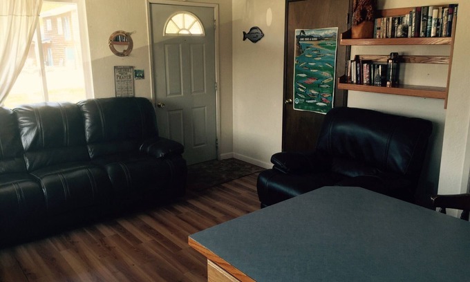 Seldovia Apartment | The Seldovia Boathouse