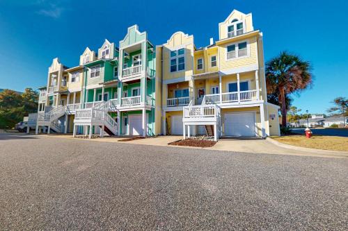 Bermuda Bay House | The Shimmering Seahorse