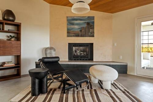 Yucca Valley House | The Skyline Retreat - pool & spa