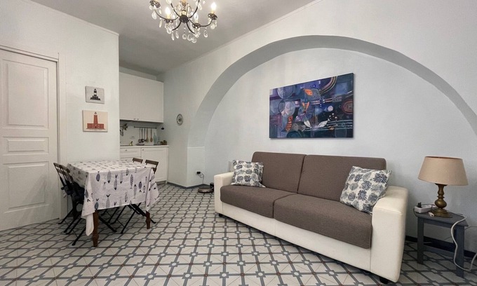 Carloforte Apartment | The small fisherman's house in Carloforte centre