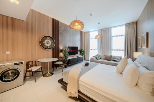 Sharjah Apartment | The Snug Studio By BlueCloud Holidays