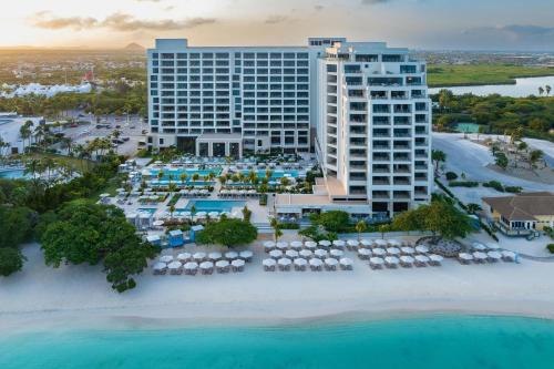 Palm Beach Hotel | The St. Regis Aruba Resort