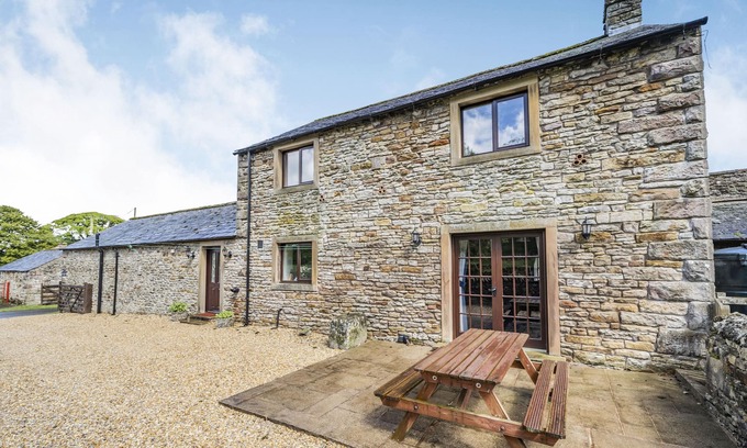 Bretherdale Cottage | THE STABLE, family friendly, with open fire in Maulds Meaburn