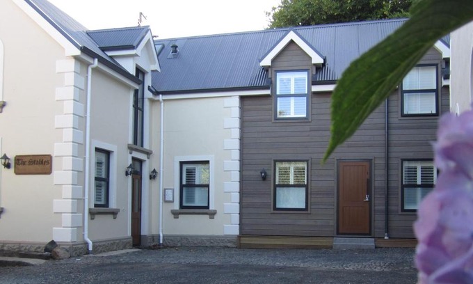 Dunedin City Centre Hotel | The Stables Dunedin