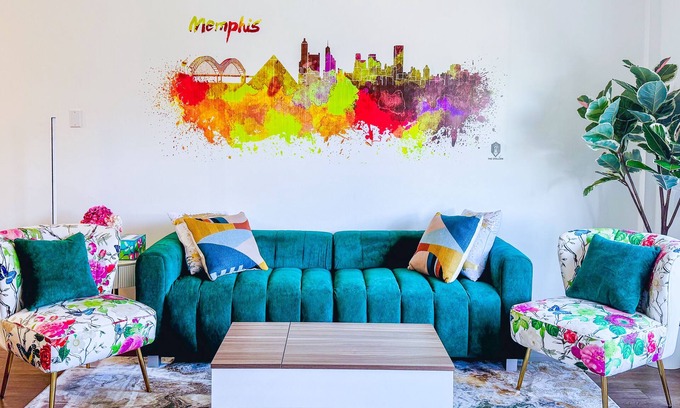 Downtown Memphis Apartment | The Stallion