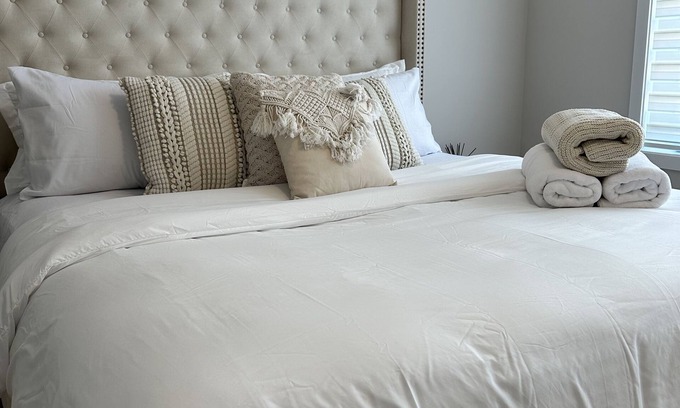 Ottawa Division House | The Stay Lounge