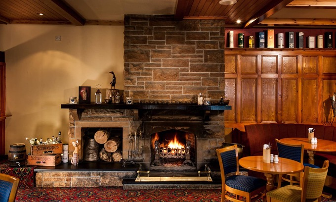 Roybridge Hotel | The Stronlossit Inn