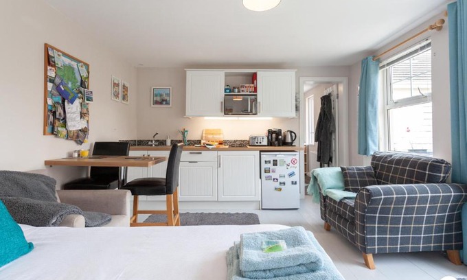 Castlerock Apartment | The Studio Castlerock with Hot Tub