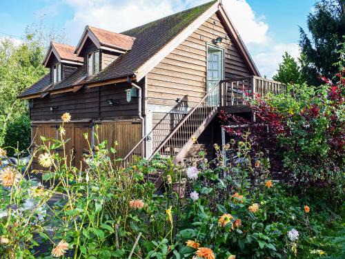 Hope under Dinmore House | The Studio