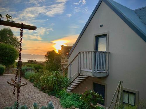 Hunter's Home Apartment | The Studio in Knysna