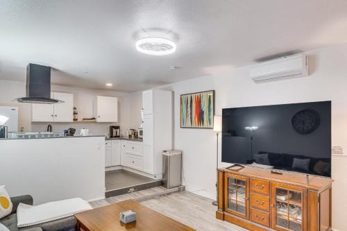 Thousand Oaks Apartment | The Surf Retreat