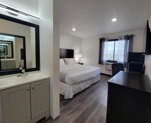 Minot Hotel | The Suite Inn Minot