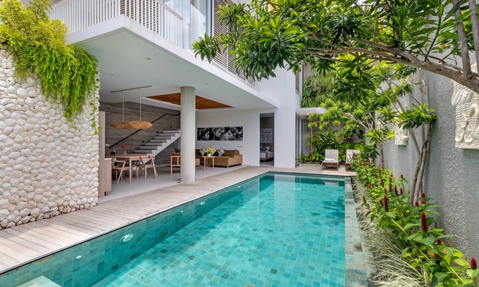 Petitenget Villa | The Swan Villas by Villa Finder