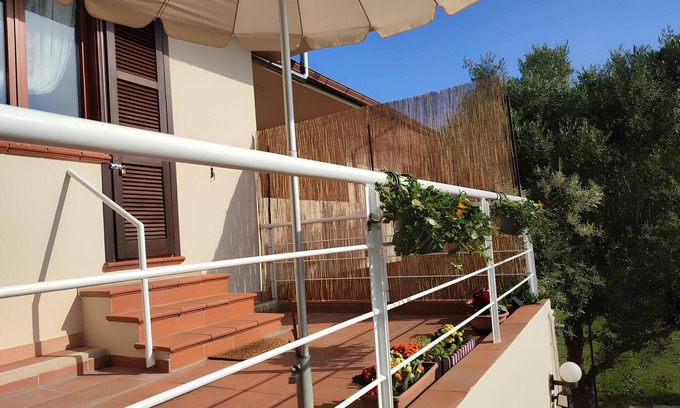 Palombina Nuova House | THE TERRACE OF NEGRITA