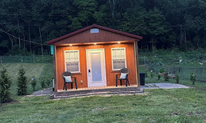 Carbon Hill Cabin | The Tiny Haven