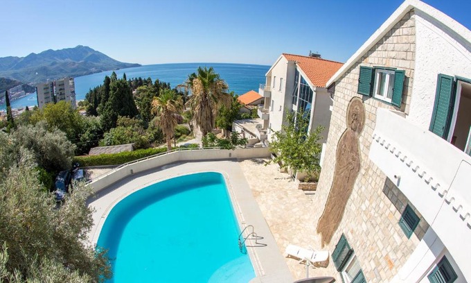 Becici Villa | The Turtles Garden