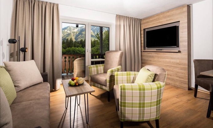 Bad Reichenhall Apartment | The two with south-facing balcony 73 sqm, 2 sep. Bedroom - Holiday apartment at the Gablerhof